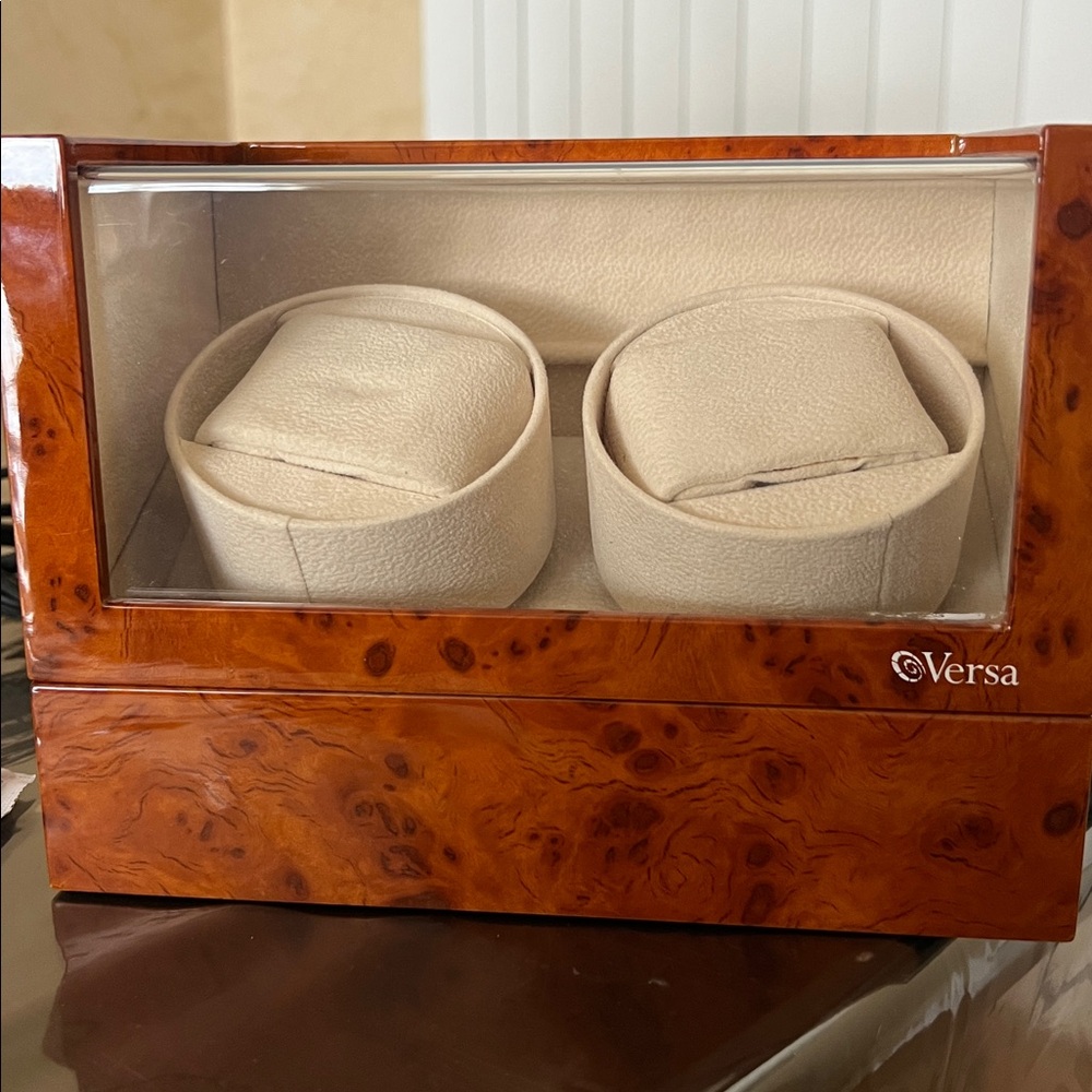 VERSA Dual Watch Winder